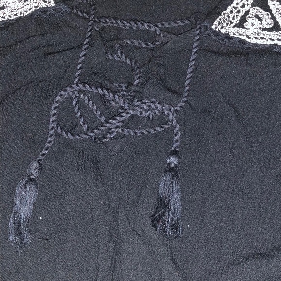 Black blouse - Picture 3 of 5